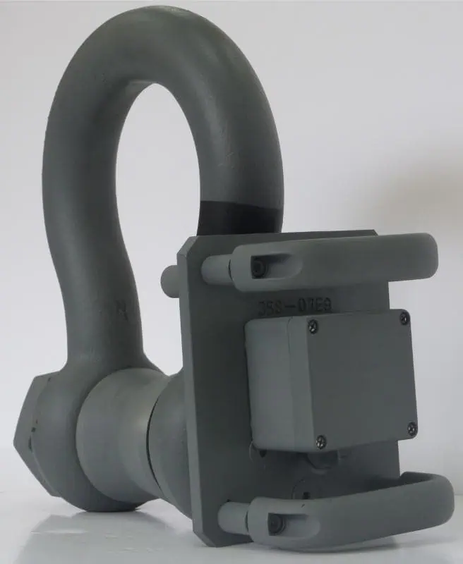 Gray industrial metal shackle component